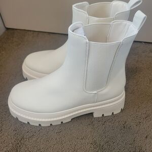 White Chunky Chelsea Boots